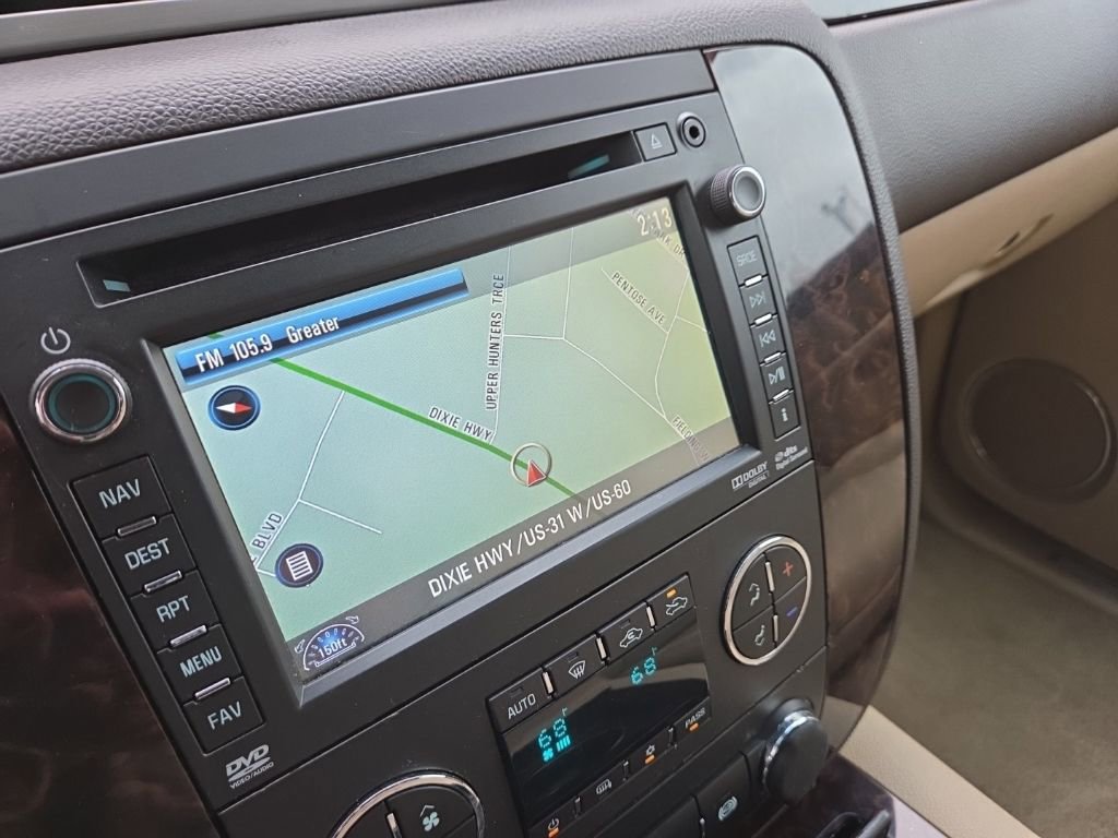 Used 2014 GMC Sierra 2500 Denali w/ Suspension Package, Off-Road image 35