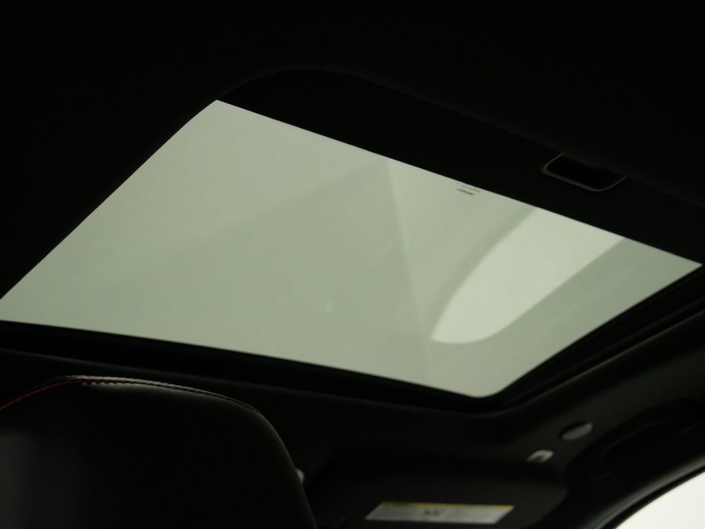 Used 2023 Dodge Durango R/T w/ Tow 'N Go Package image 4