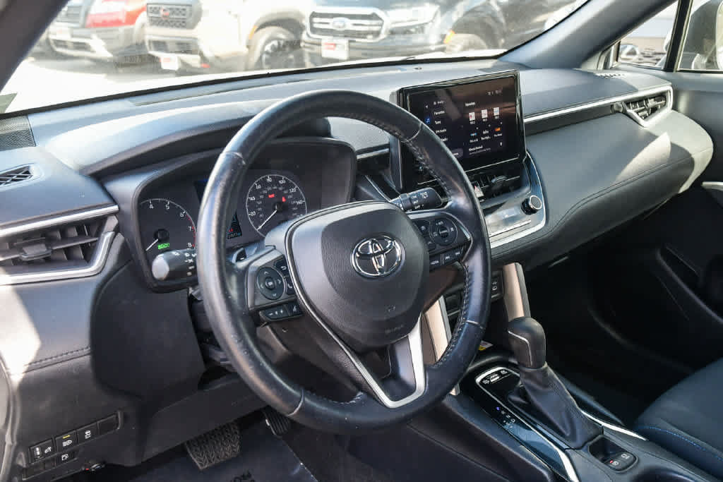 Certified 2023 Toyota Corolla Cross AWD Hybrid image 25
