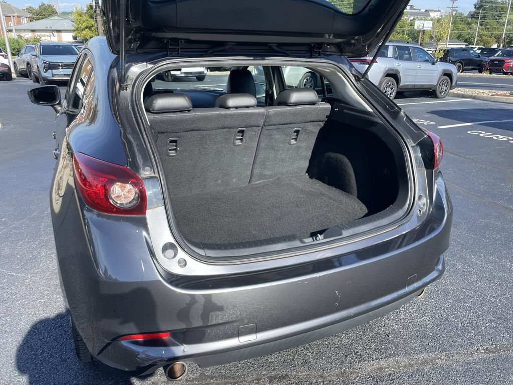 Used 2018 MAZDA MAZDA3 Touring FWD image 35