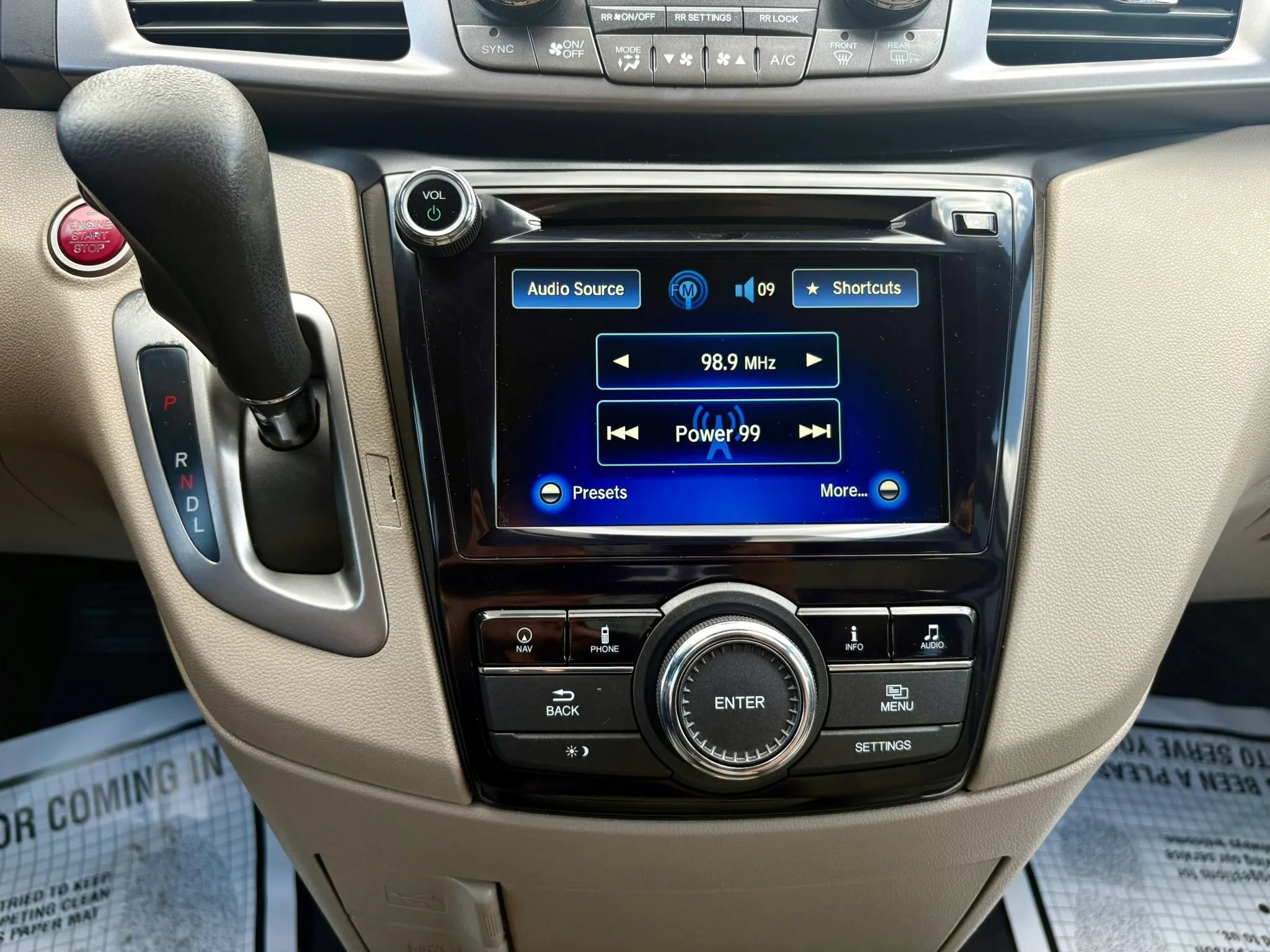 Used 2017 Honda Odyssey EX-L image 29
