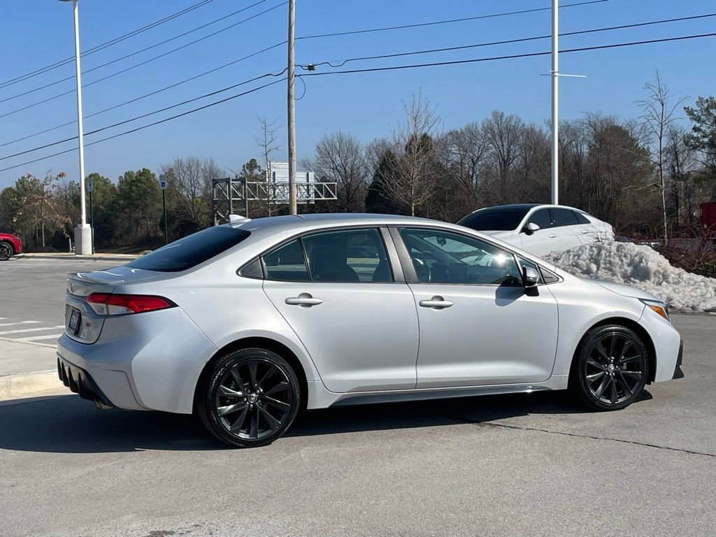 Used 2023 Toyota Corolla SE image 8