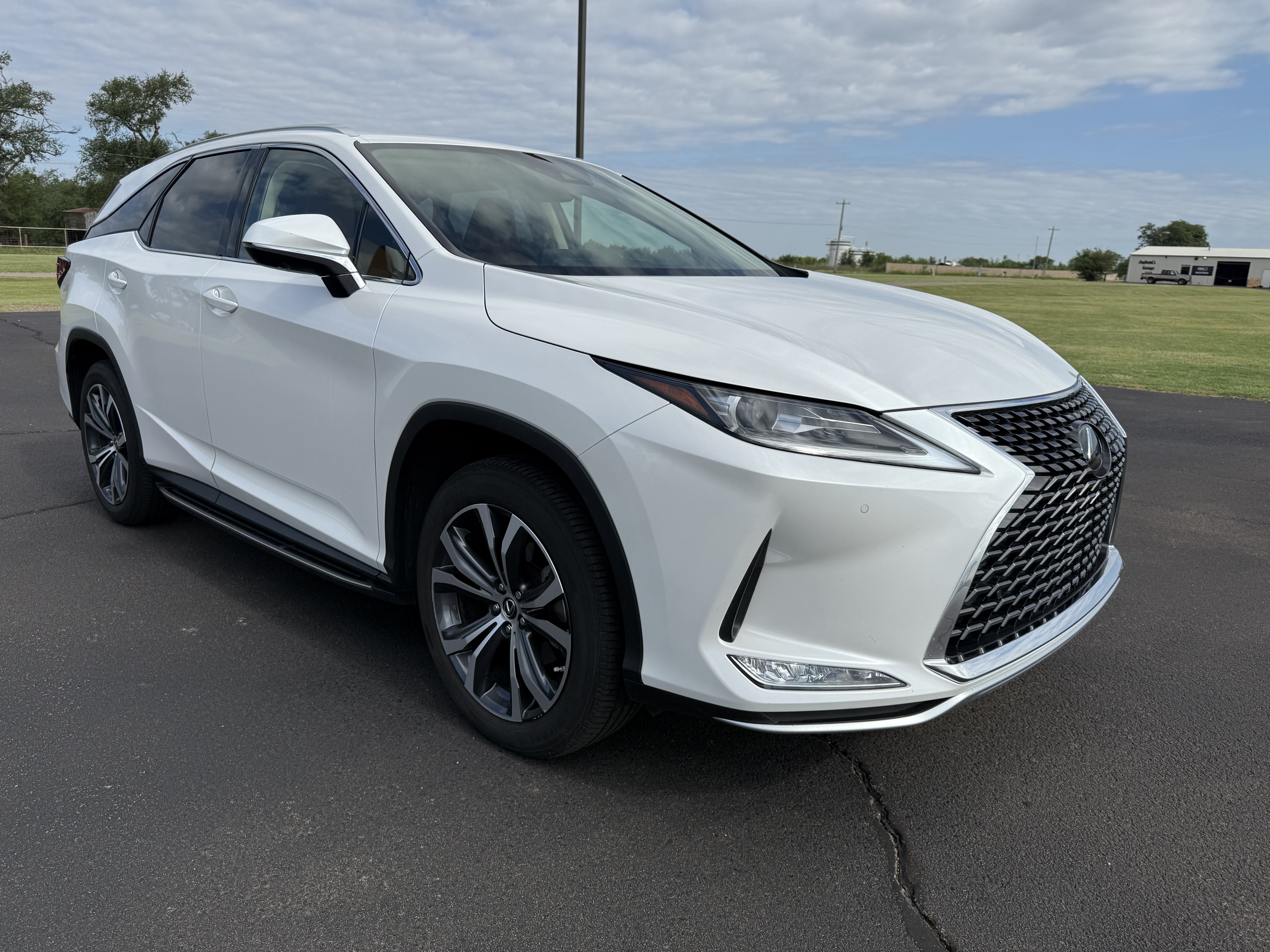 Used 2022 Lexus RX 350L Premium AWD/4WD image 2
