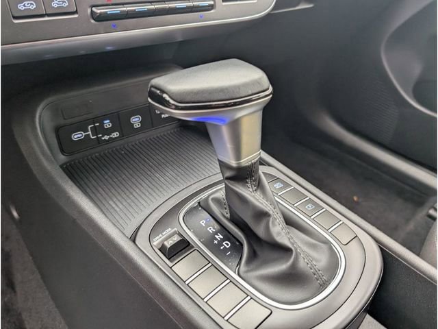 Certified 2025 Hyundai Kona SEL image 22