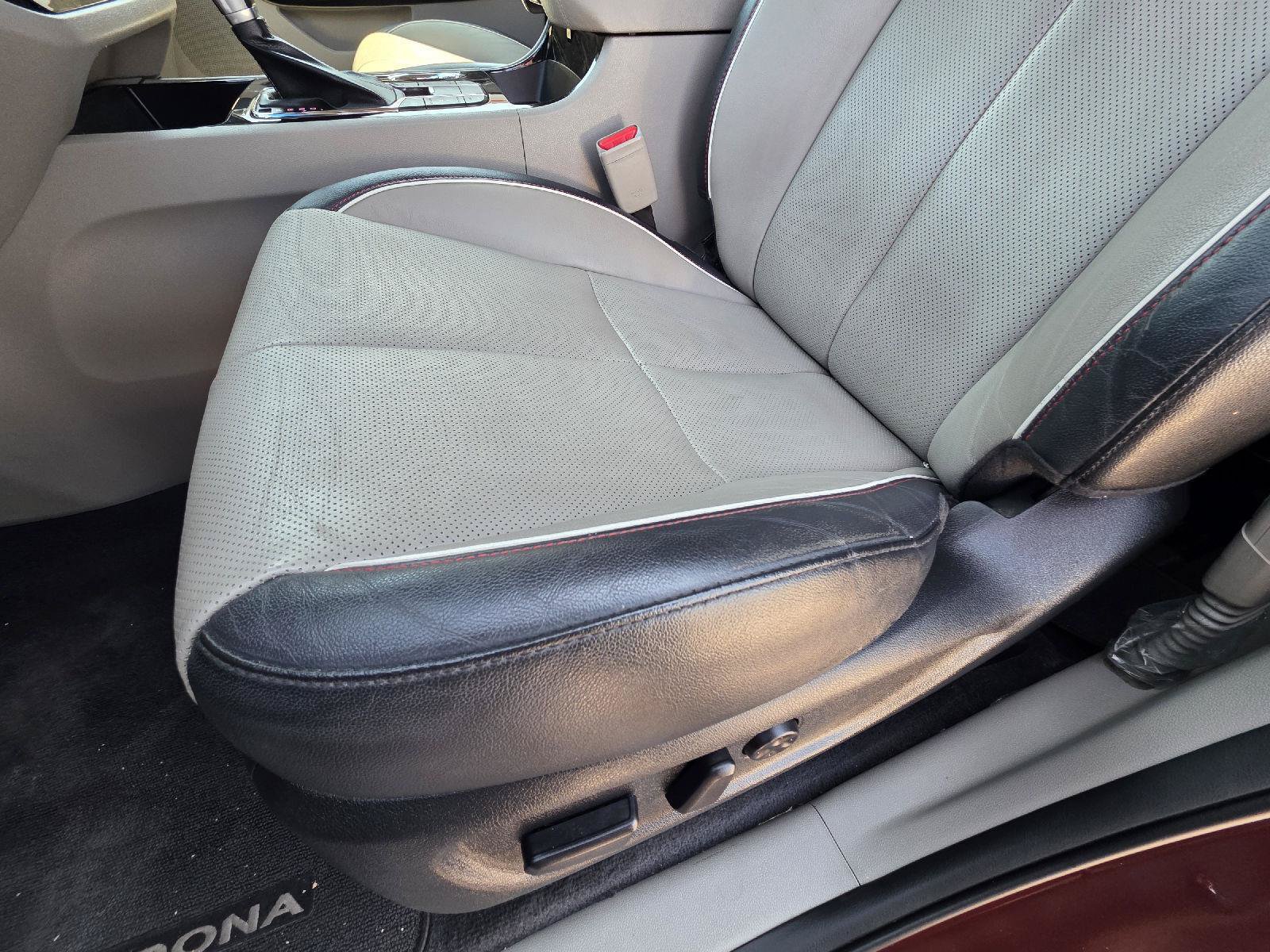 Used 2019 Kia Sedona SX FWD image 42