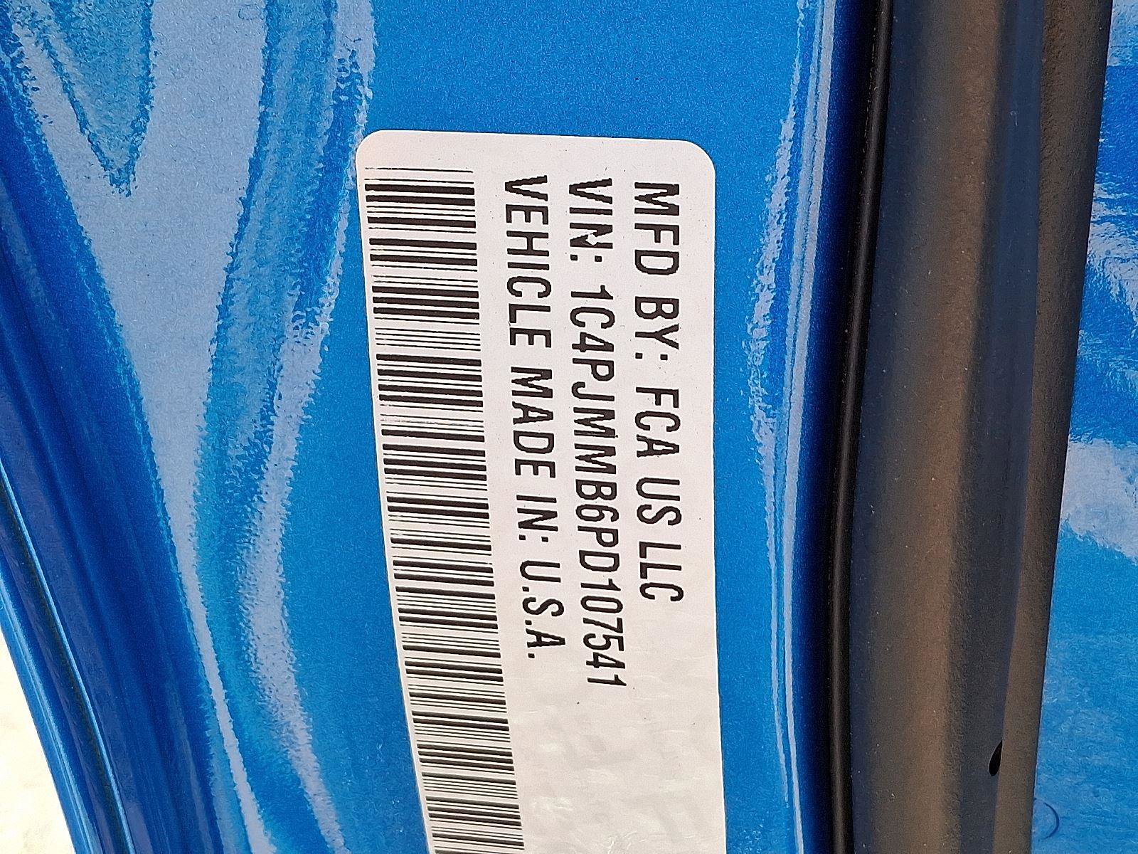 Used 2023 Jeep Cherokee Altitude Lux image 27