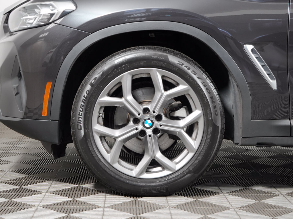 Used 2024 BMW X3 xDrive30i w/ Premium Package w/ZPA AWD/4WD image 9