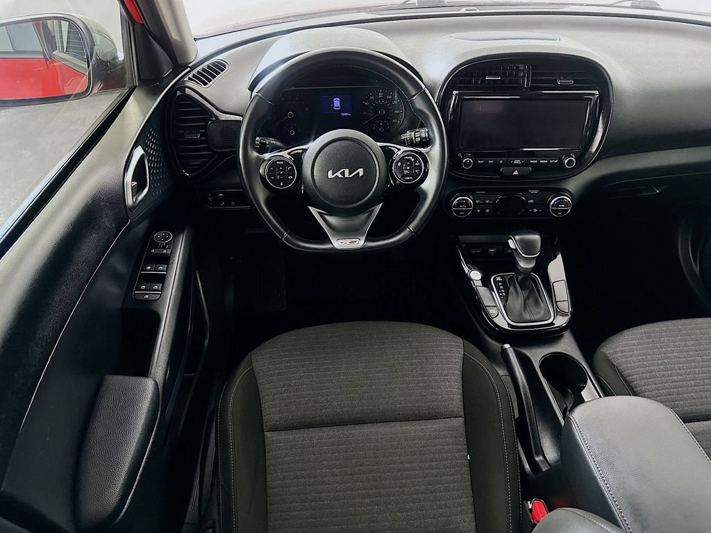 Certified 2022 Kia Soul GT-Line FWD image 4