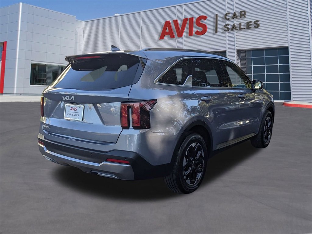 Used 2024 Kia Sorento S image 6