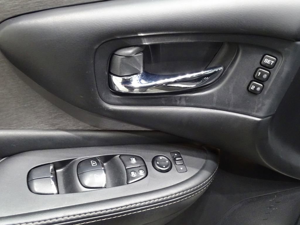 Used 2020 Nissan Murano SL image 18