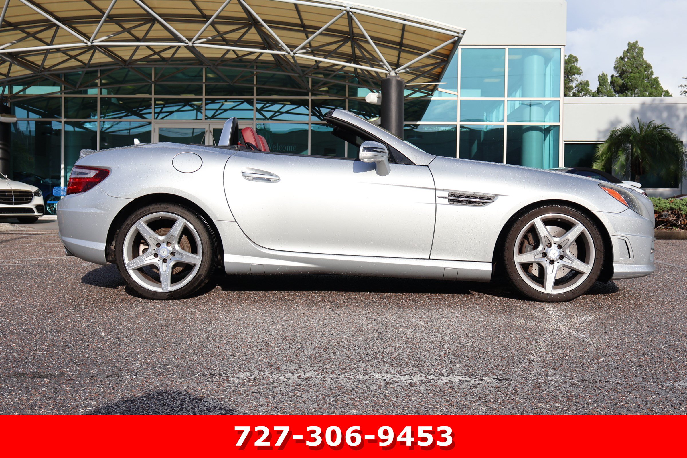 Used 2016 Mercedes-Benz SLK 300 image 11