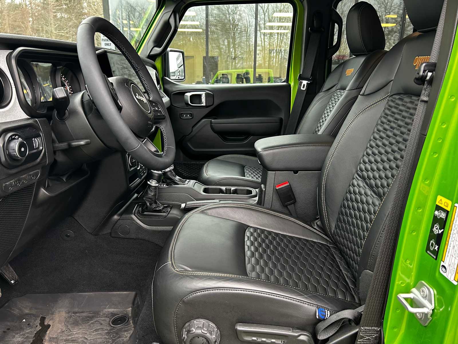 Used 2025 Jeep Wrangler Sport S image 18