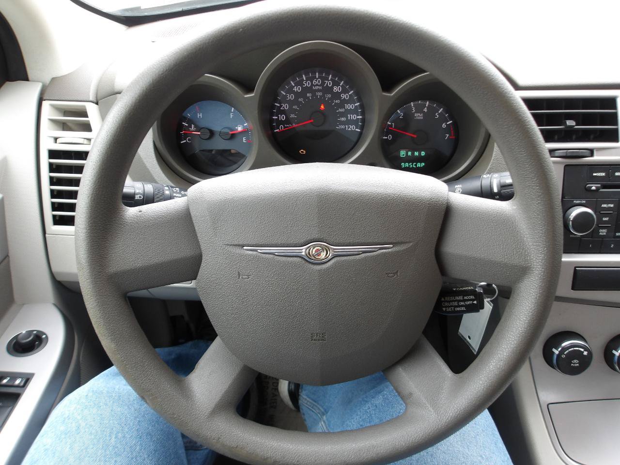 Used 2010 Chrysler Sebring Touring FWD image 14