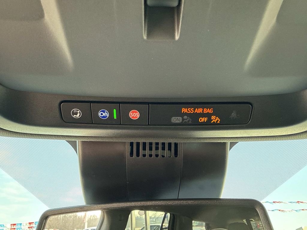 Used 2025 GMC Yukon Denali image 22