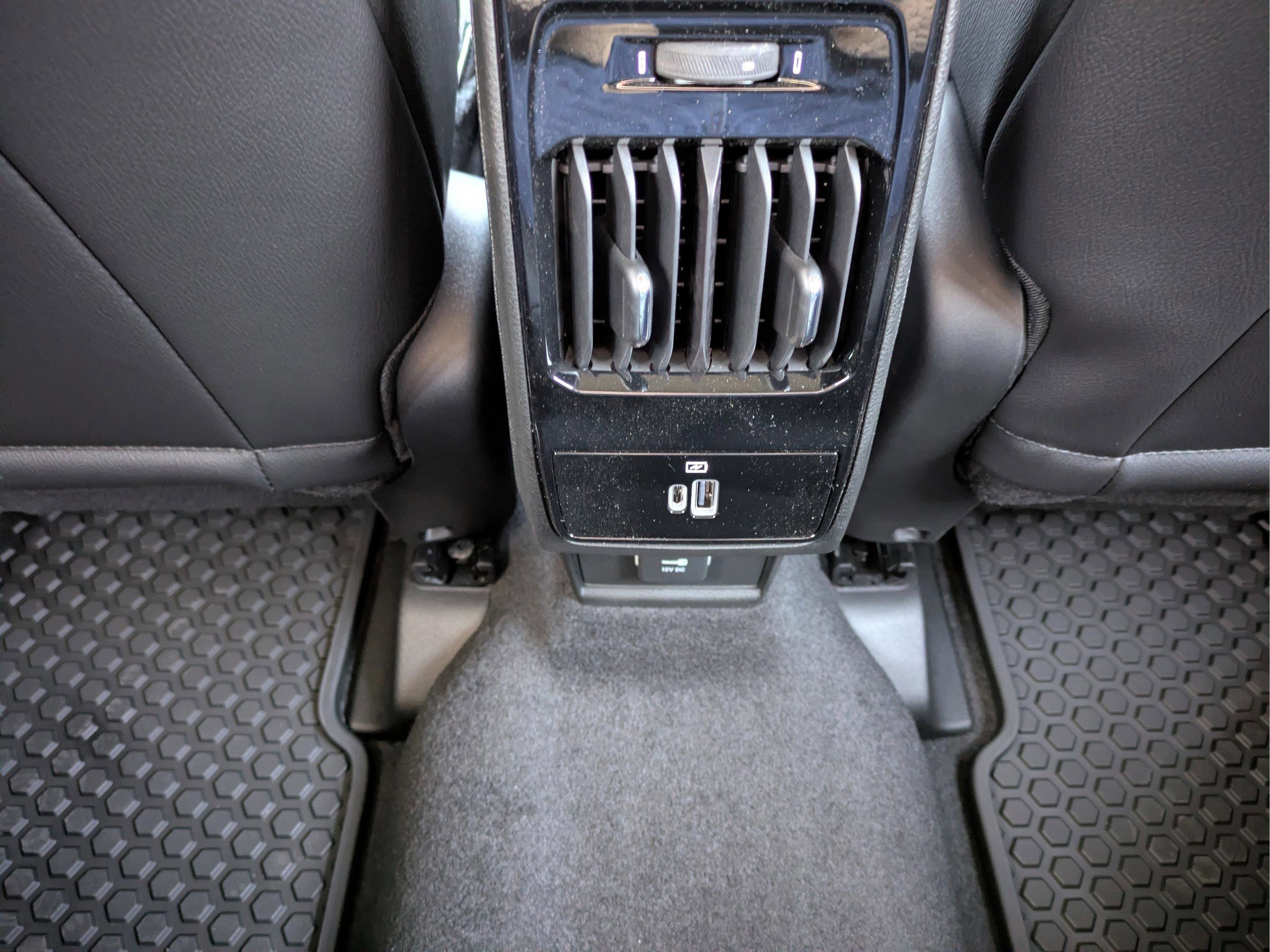 New 2026 Jeep Compass Latitude w/ Sun and Sound Group image 15