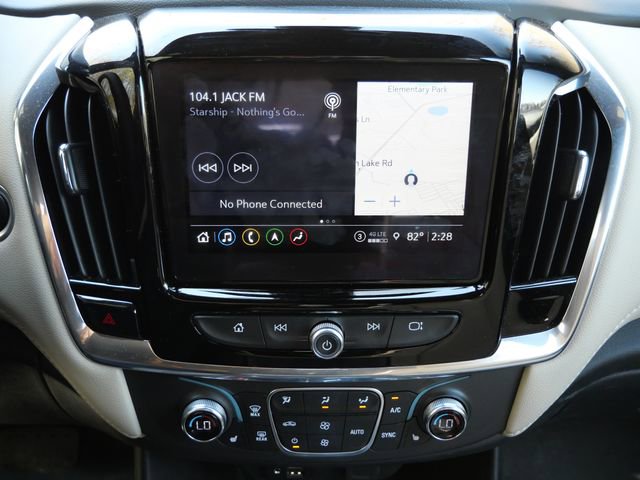 Used 2023 Chevrolet Traverse LT w/ LT Premium Package image 21