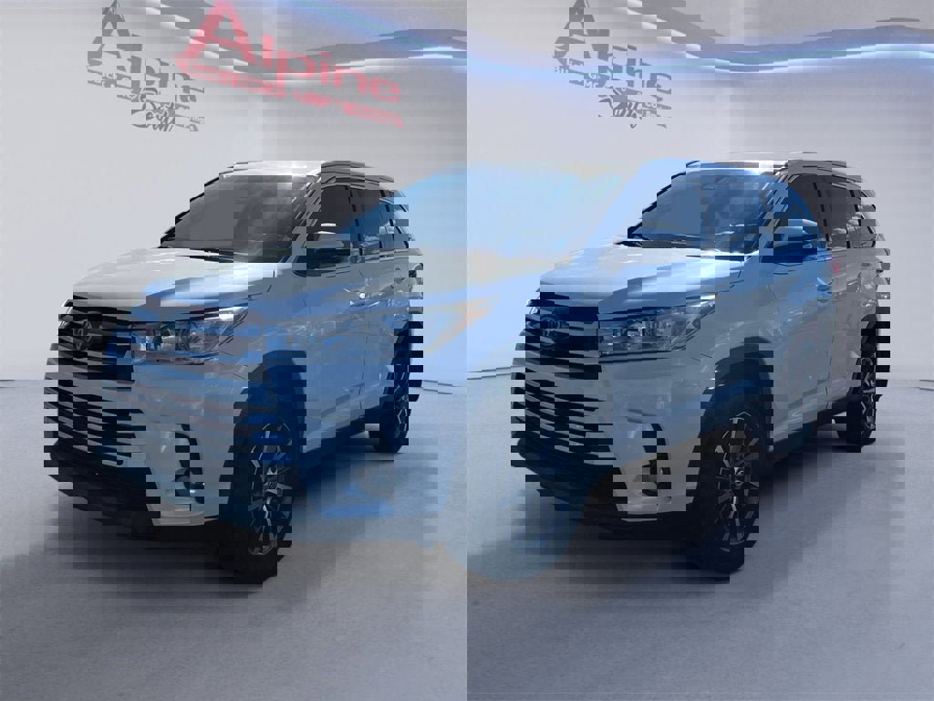 Used 2019 Toyota Highlander SE