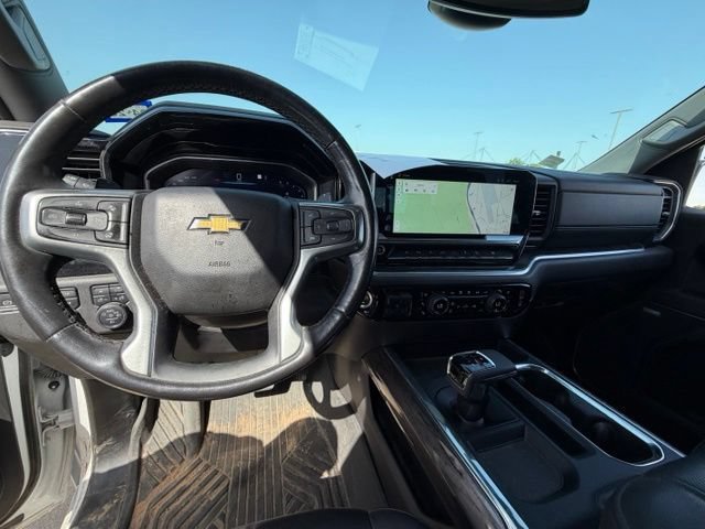 Used 2022 Chevrolet Silverado 1500 LTZ w/ LTZ Convenience Package II AWD/4WD image 14