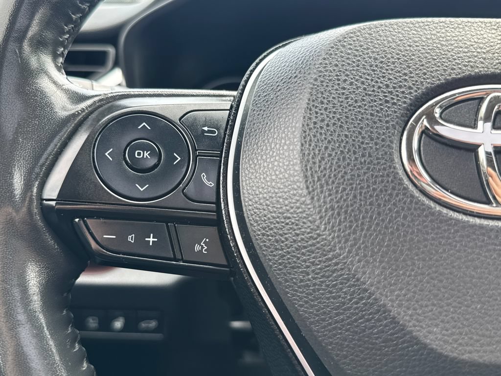 Used 2020 Toyota RAV4 Limited AWD/4WD image 21