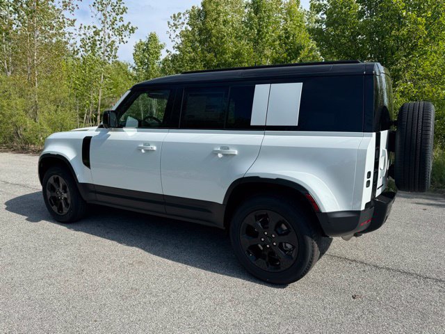 New 2026 Land Rover Defender 110 S AWD/4WD image 8