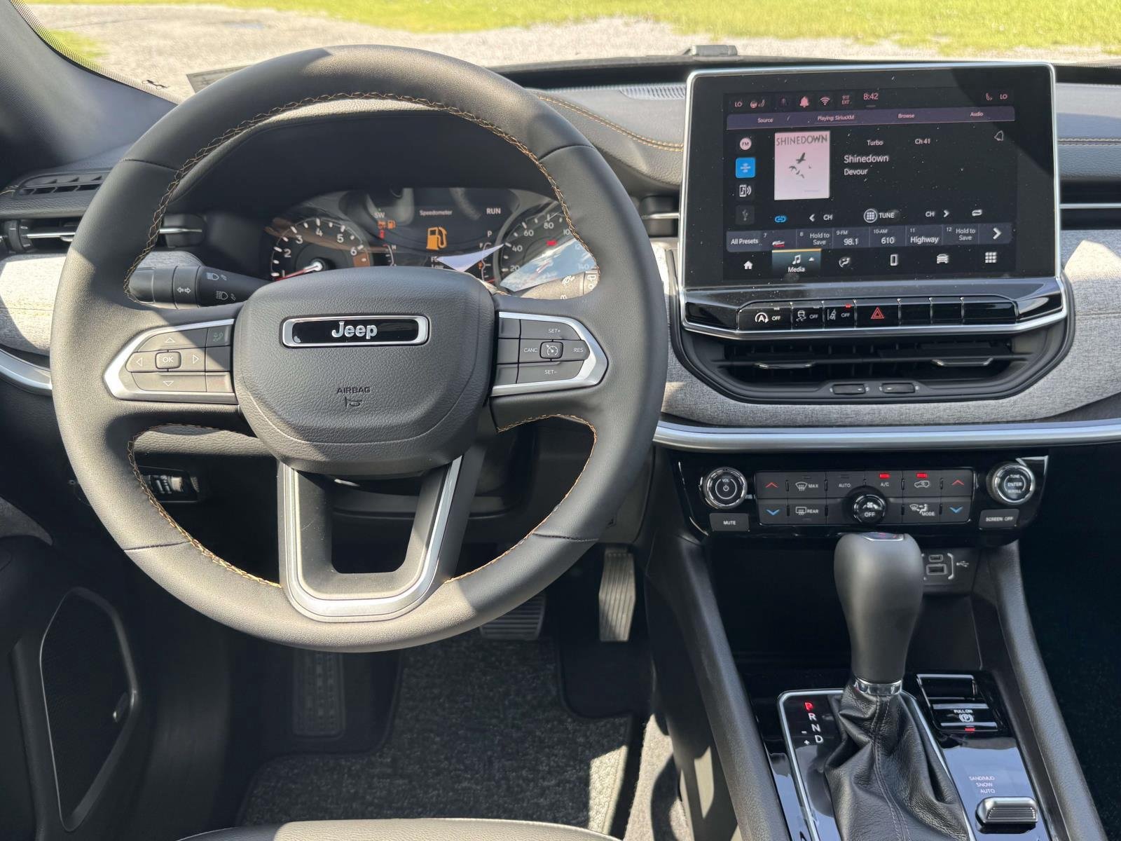 New 2026 Jeep Compass Latitude AWD/4WD image 2