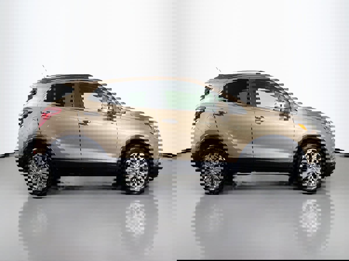 Used 2018 Buick Encore Preferred image 4