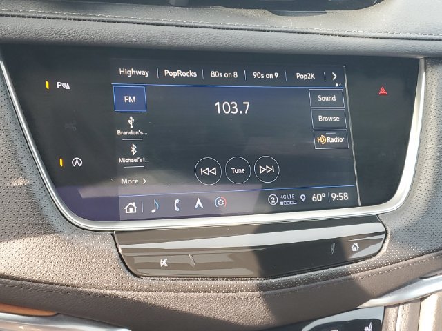 Certified 2025 Cadillac XT5 Premium Luxury w/ LPO, Floor Liner Package AWD/4WD image 24