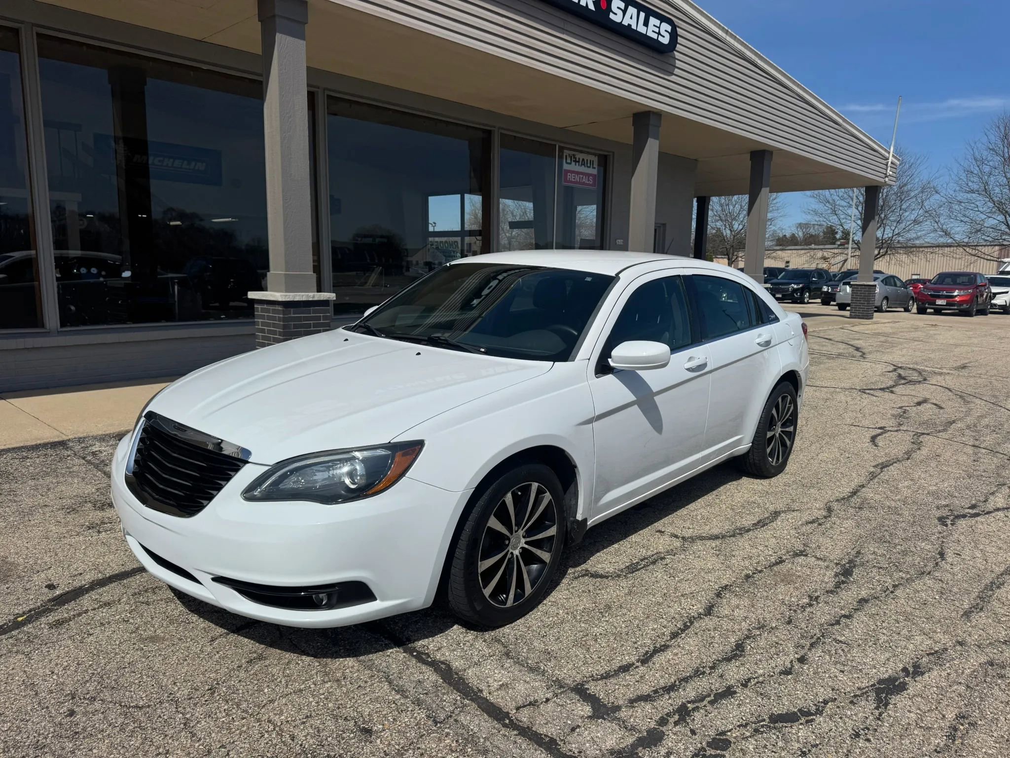 Used 2014 Chrysler 200 Limited w/ 200 S V6 Premium Group FWD image 1