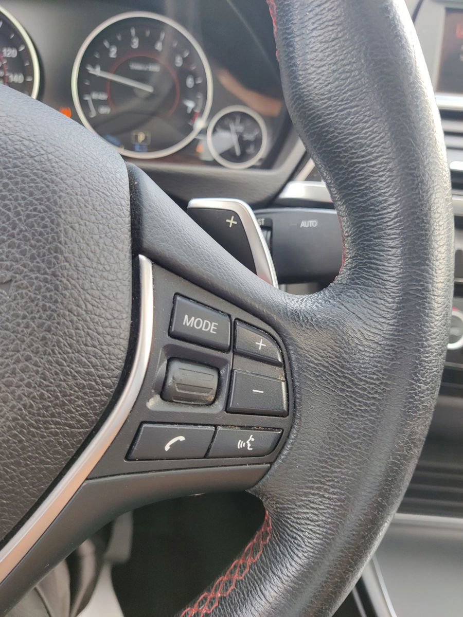 Used 2018 BMW 330e 330e iPerformance Sedan 4D image 19