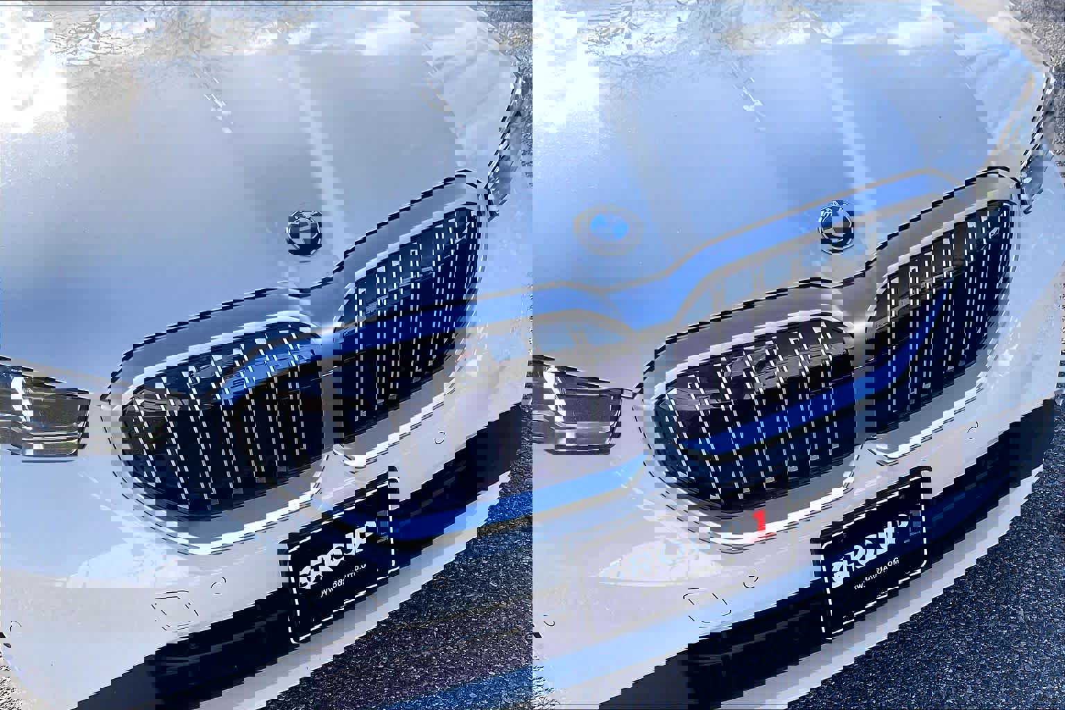 Used 2025 BMW 530i xDrive image 32