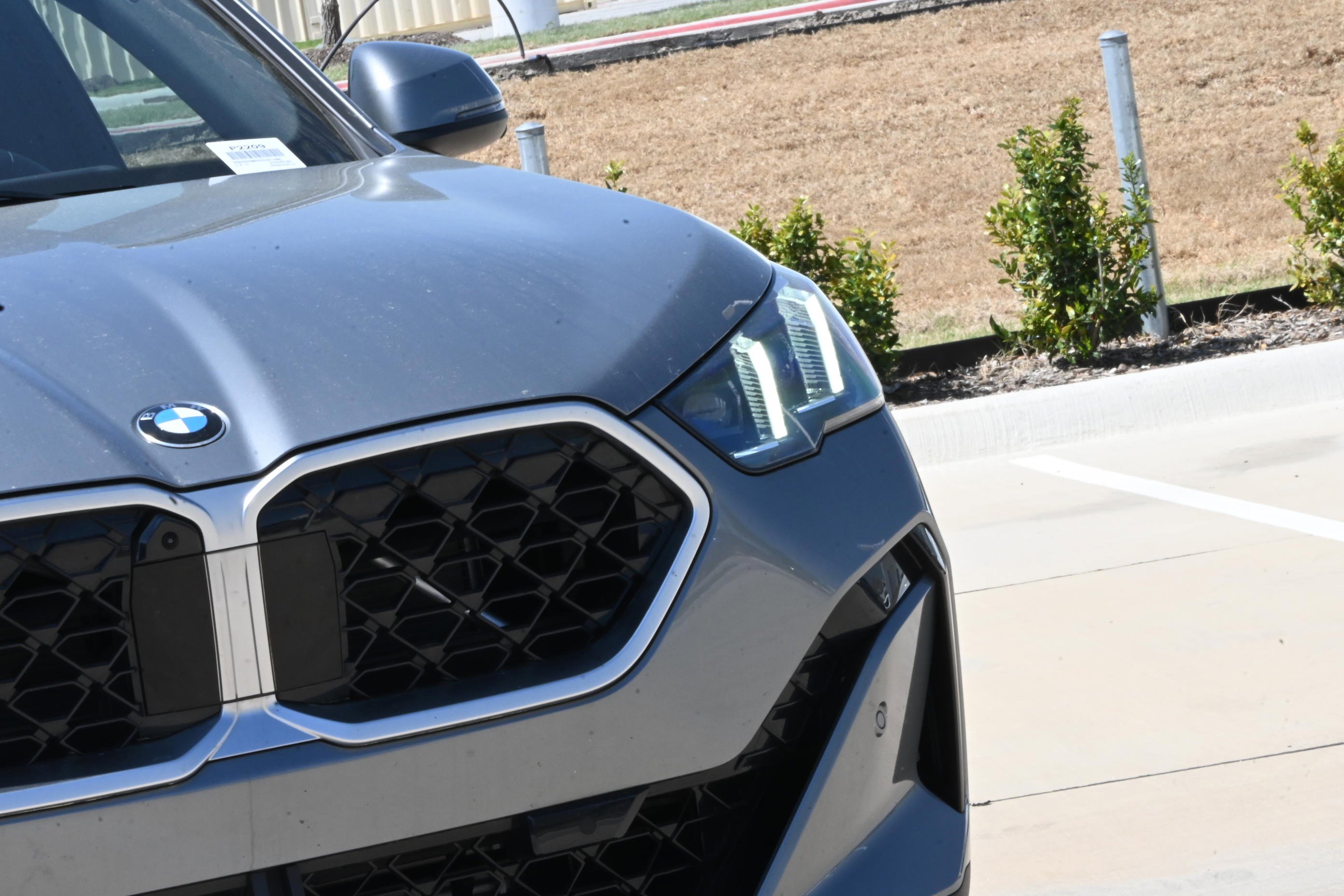 Certified 2025 BMW X2 xDrive28i image 9