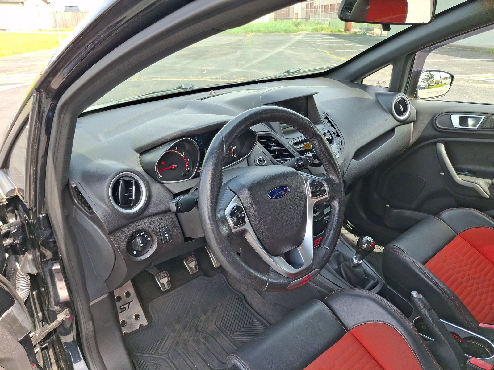 Used 2016 Ford Fiesta ST w/ ST Recaro Package FWD image 17