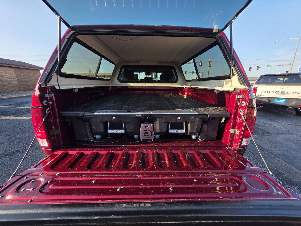 Used 2018 RAM 1500 Classic SLT AWD/4WD image 24
