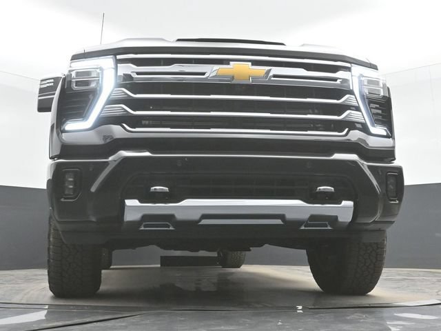 Used 2026 Chevrolet Silverado 2500 High Country w/ Technology Package AWD/4WD image 47