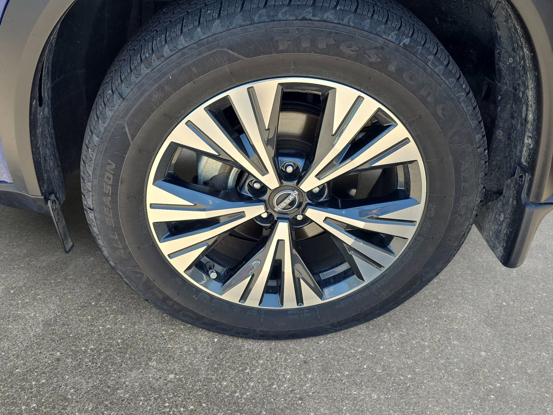 Used 2023 Nissan Rogue SV FWD image 29