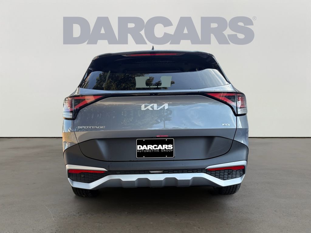 Used 2025 Kia Sportage LX image 6