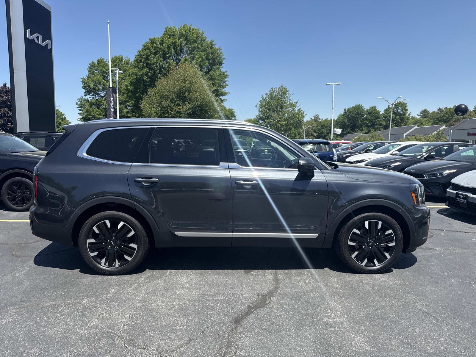 Used 2024 Kia Telluride SX Prestige AWD/4WD image 9