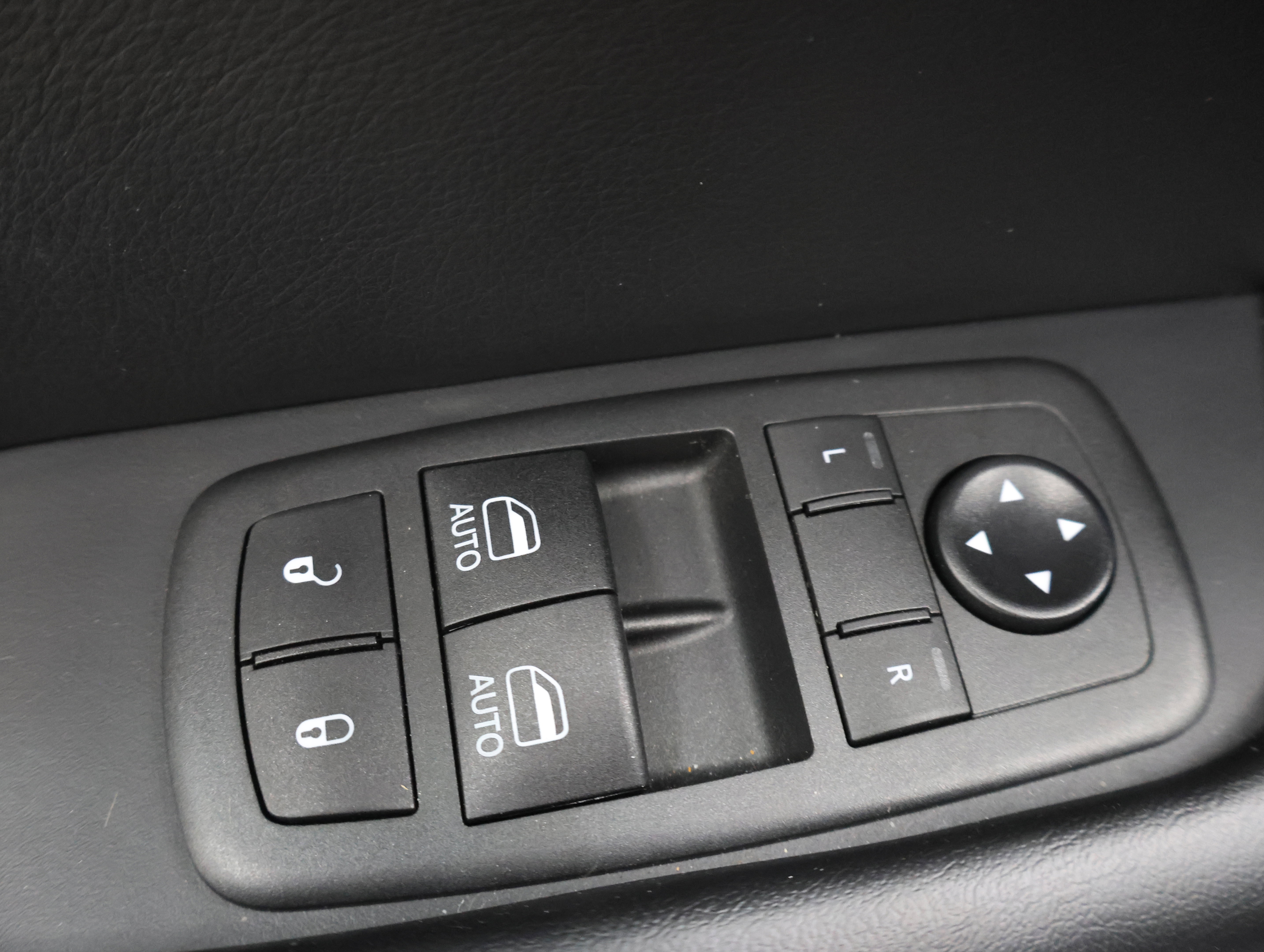 Used 2020 Dodge Challenger SRT Hellcat Redeye image 34