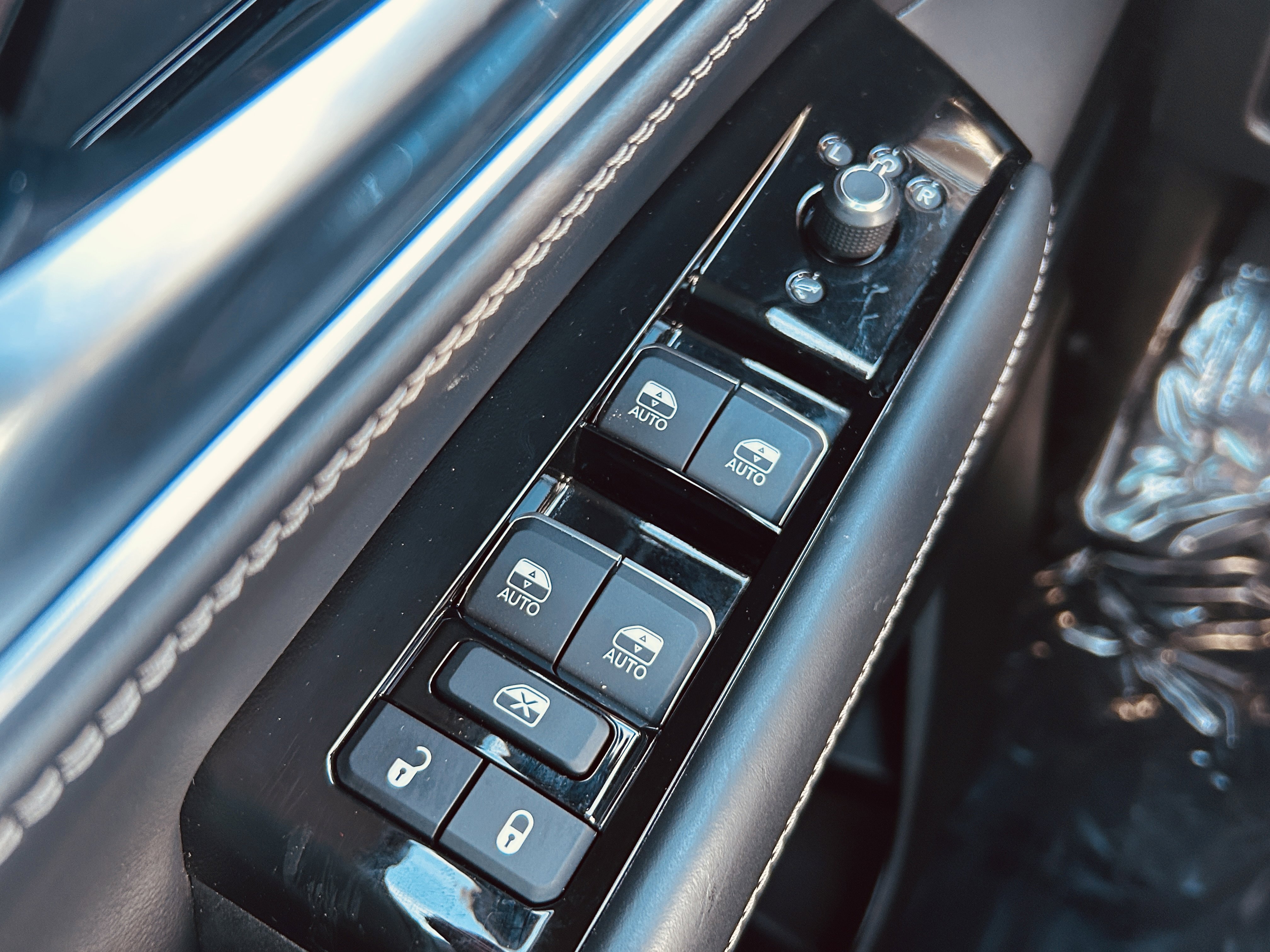 Used 2024 Jeep Grand Wagoneer L Base image 20