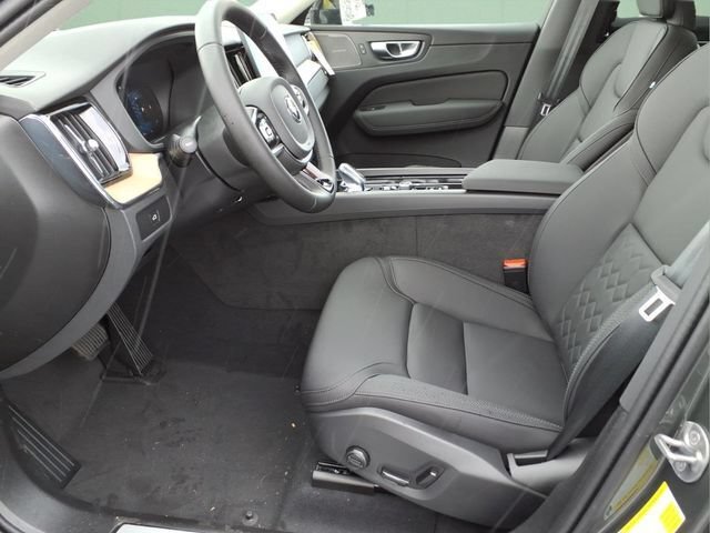 New 2026 Volvo XC60 B5 Plus w/ Protection Package Premier AWD/4WD image 14