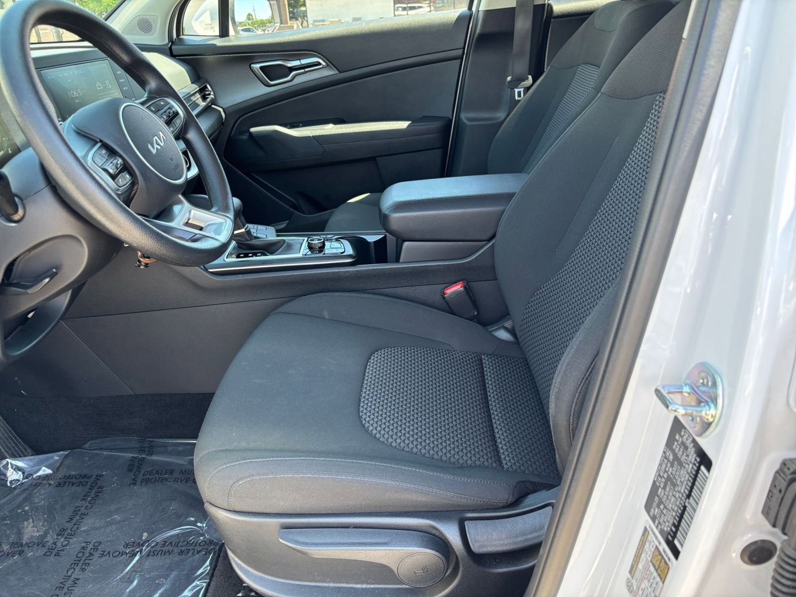 Used 2025 Kia Sportage LX FWD image 27