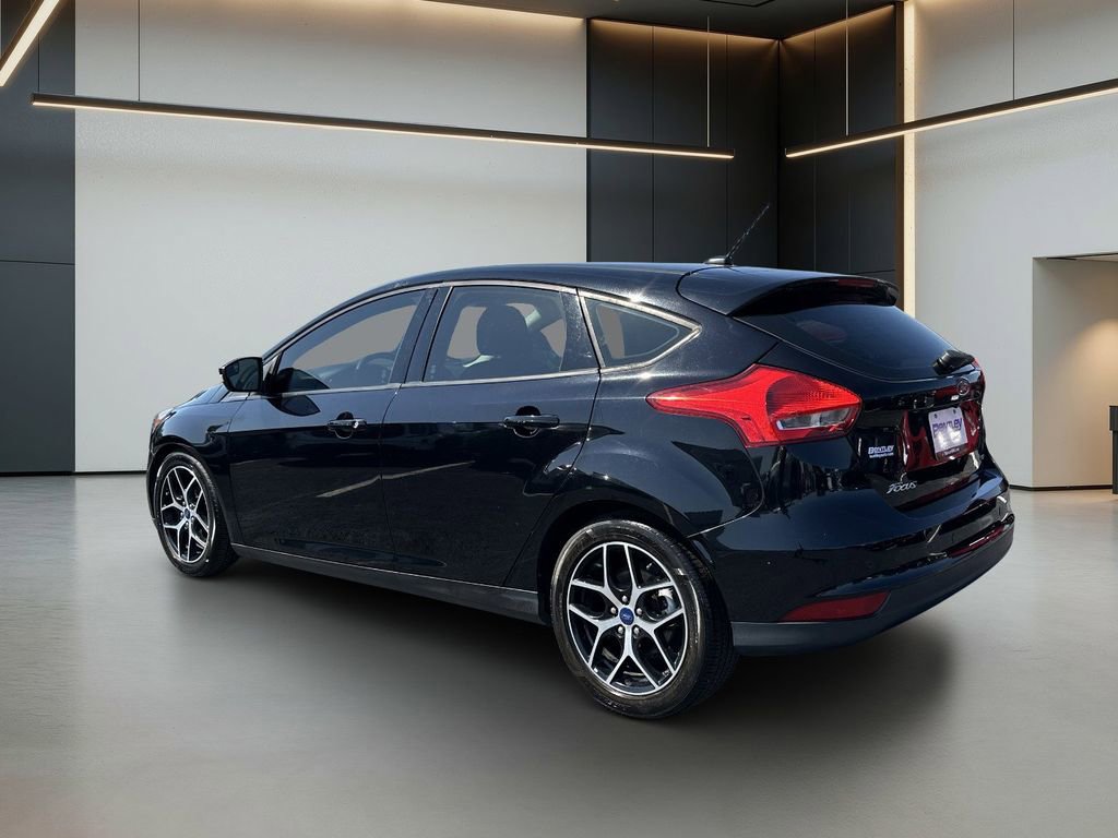 Used 2017 Ford Focus SEL image 3