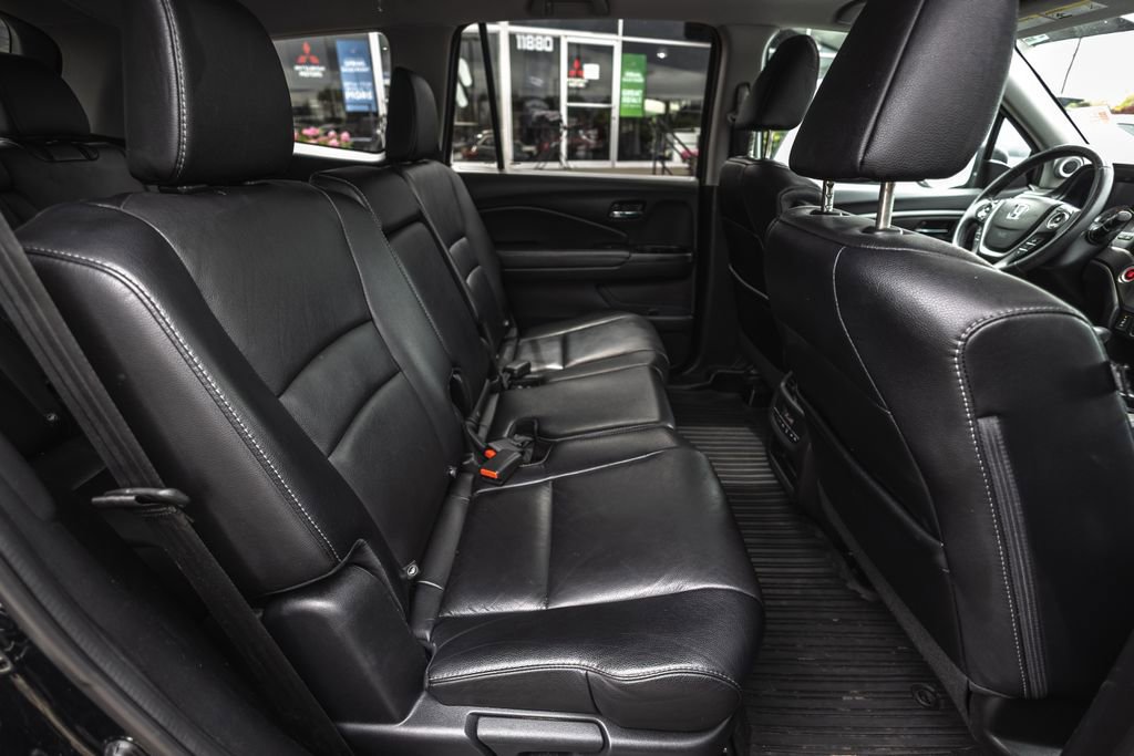 Used 2017 Honda Pilot EX-L image 32