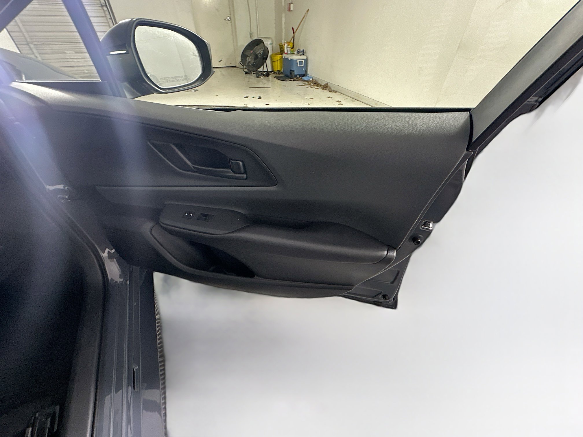 Used 2024 Toyota Prius LE image 31