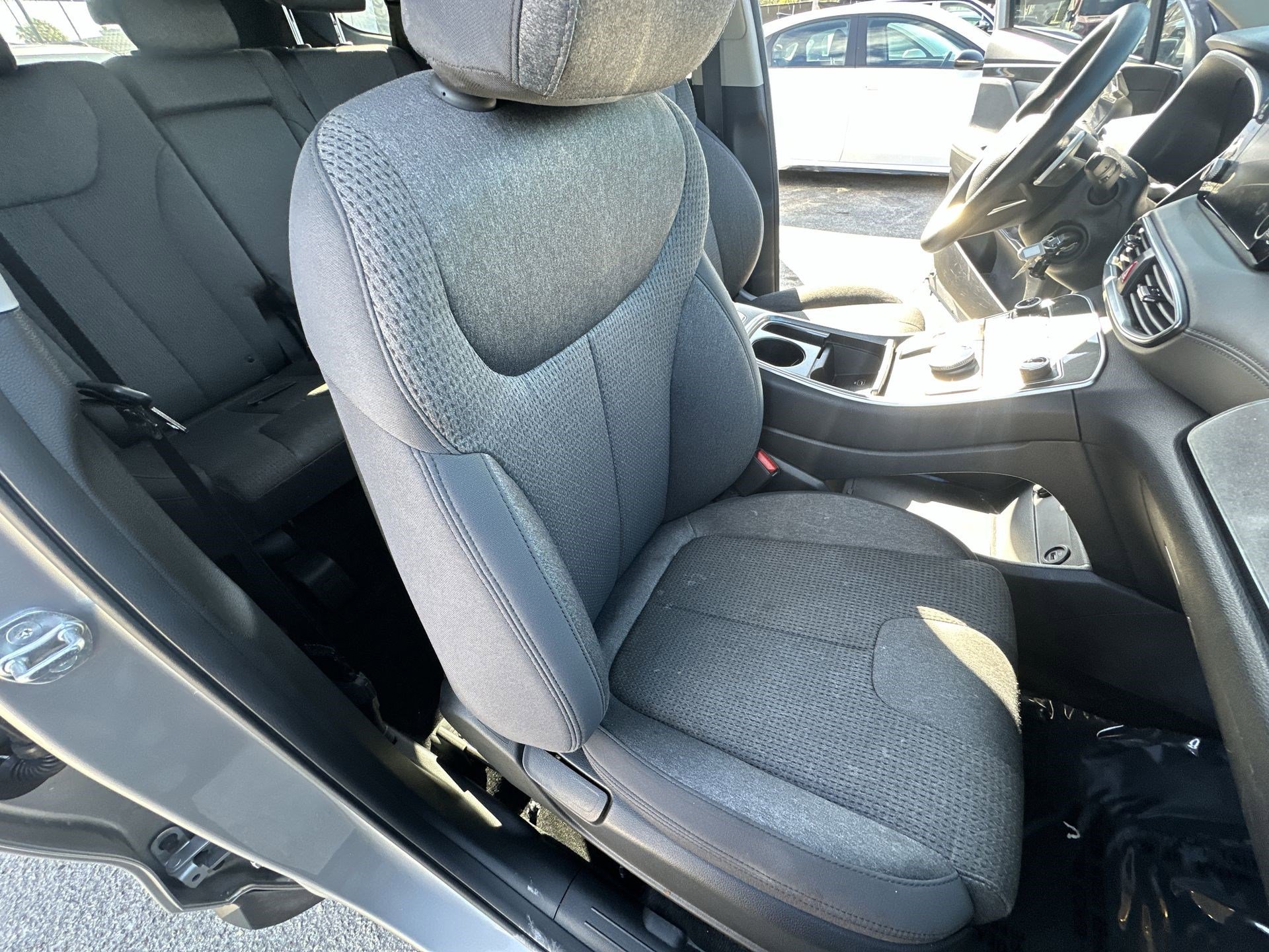 Used 2023 Hyundai Santa Fe SE image 28