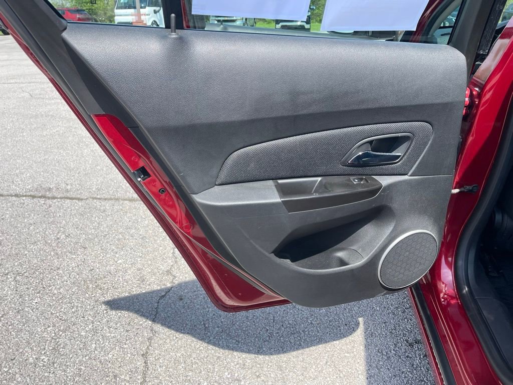 Used 2014 Chevrolet Cruze LT w/ All-Star Edition FWD image 16