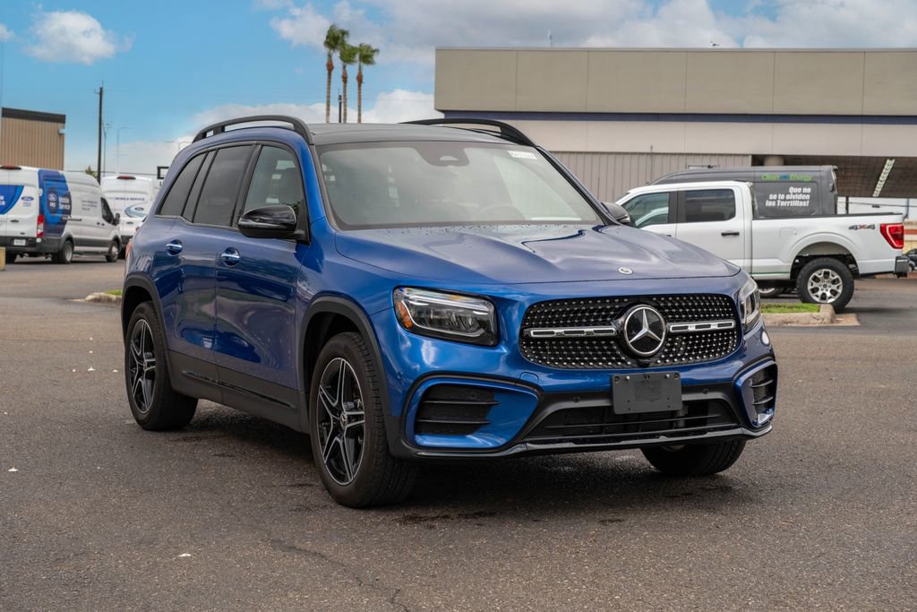 Used 2024 Mercedes-Benz GLB 250 image 1