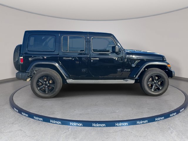 Used 2019 Jeep Wrangler Unlimited Sahara w/ Cold Weather Group AWD/4WD image 5