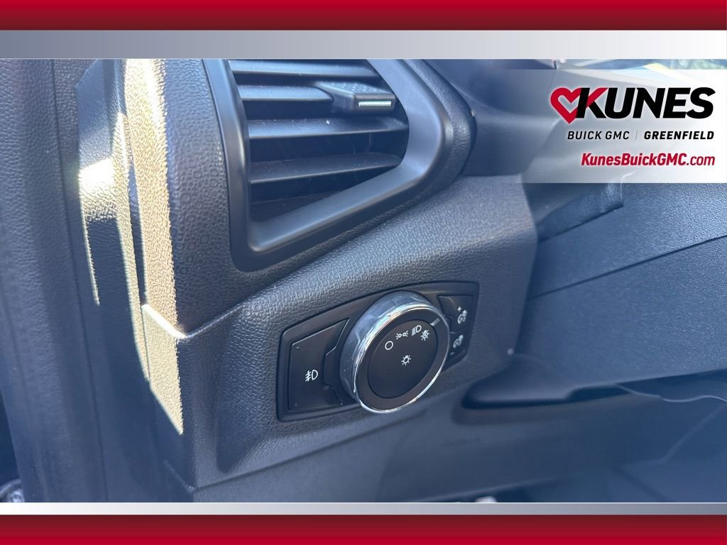 Used 2020 Ford EcoSport SE w/ SE Convenience Package image 24