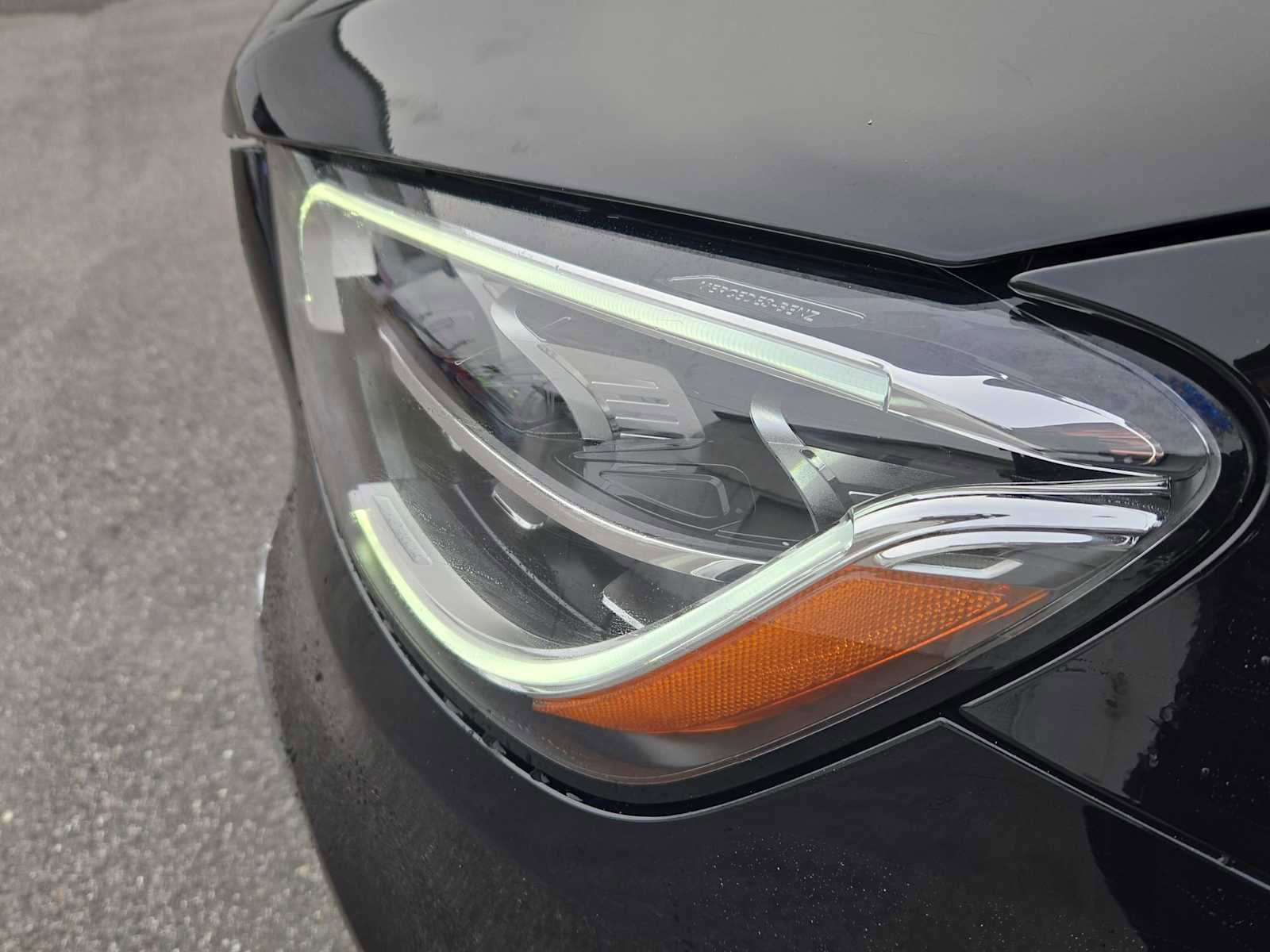 Used 2022 Mercedes-Benz GLC 300 4MATIC image 11